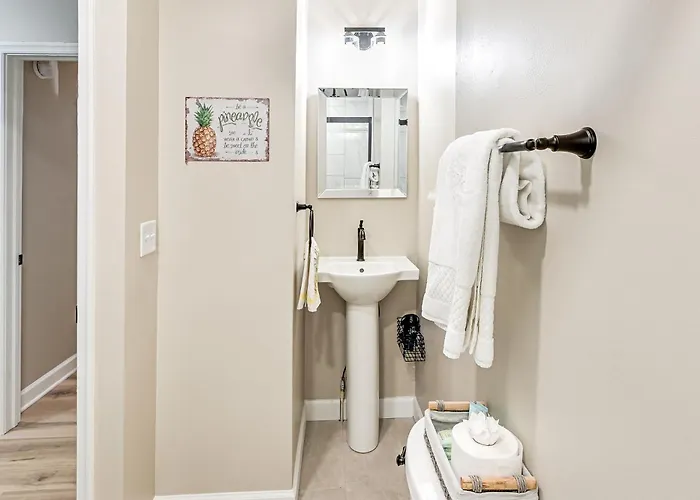 Steps To Pool & Ocean Beach! Water-view Gem Ocean City